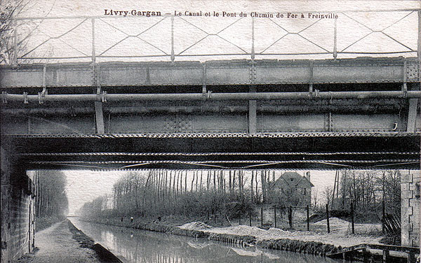 Livry-Gargan - Le Canal et le Pont du Chemin de Fer à Freinville.
